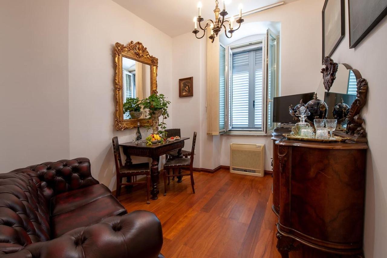 Royal Heritage Apartment In Split Center Extérieur photo