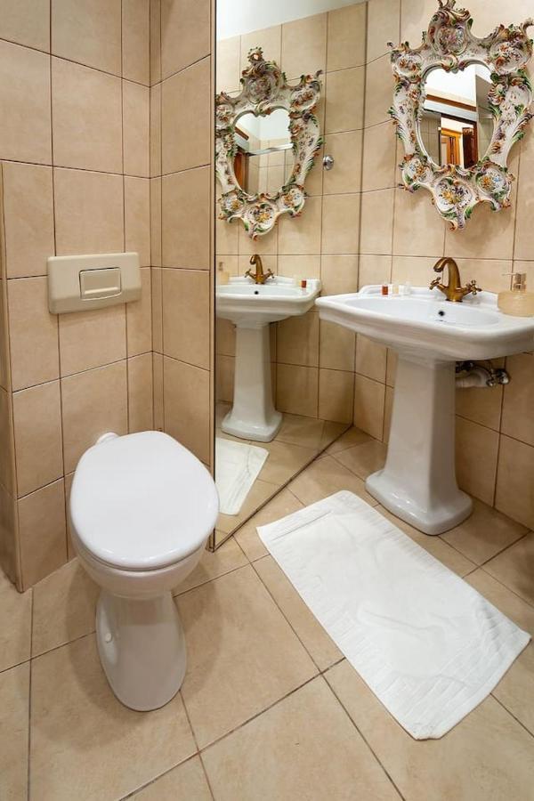 Royal Heritage Apartment In Split Center Extérieur photo