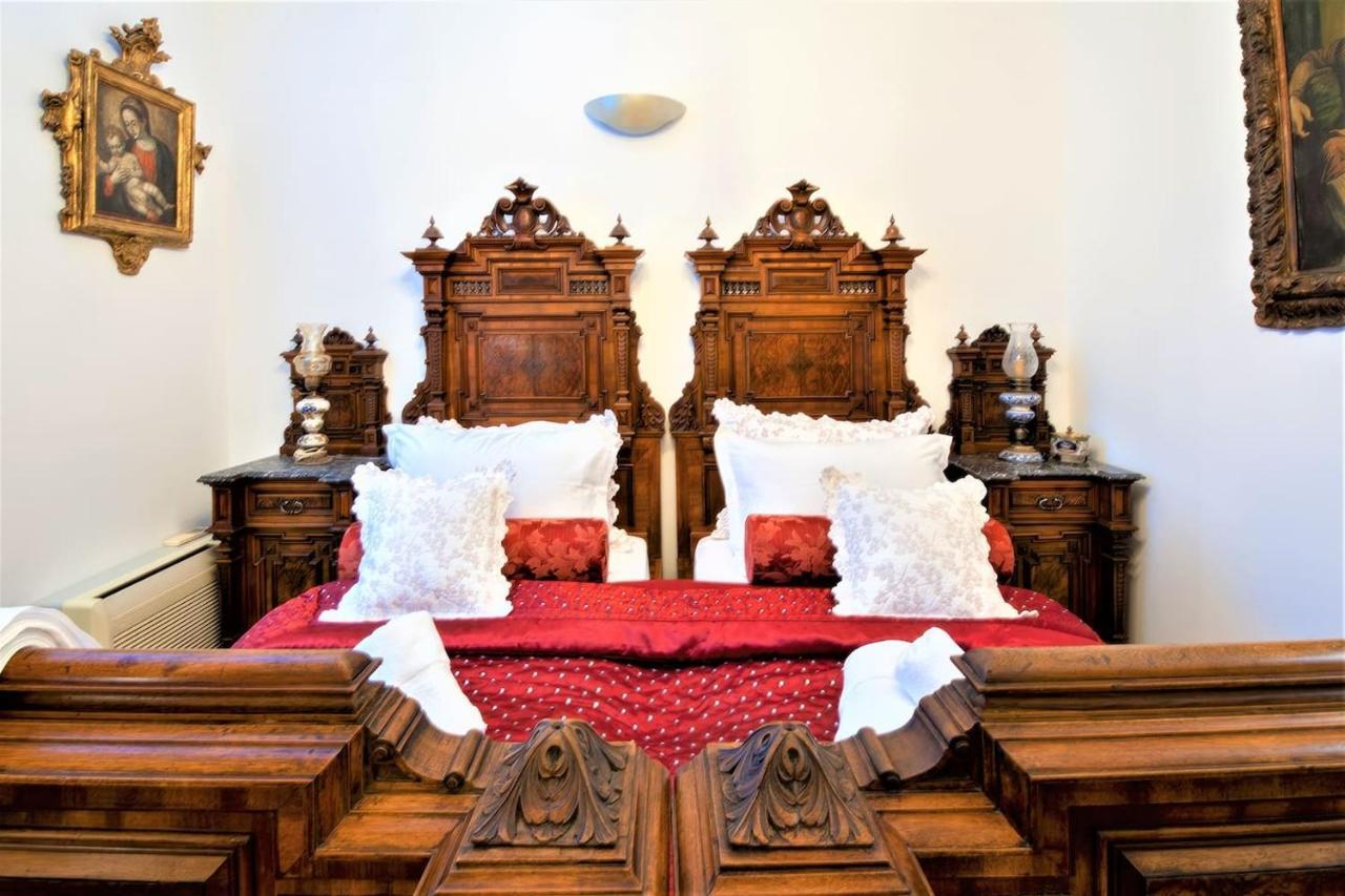 Royal Heritage Apartment In Split Center Extérieur photo