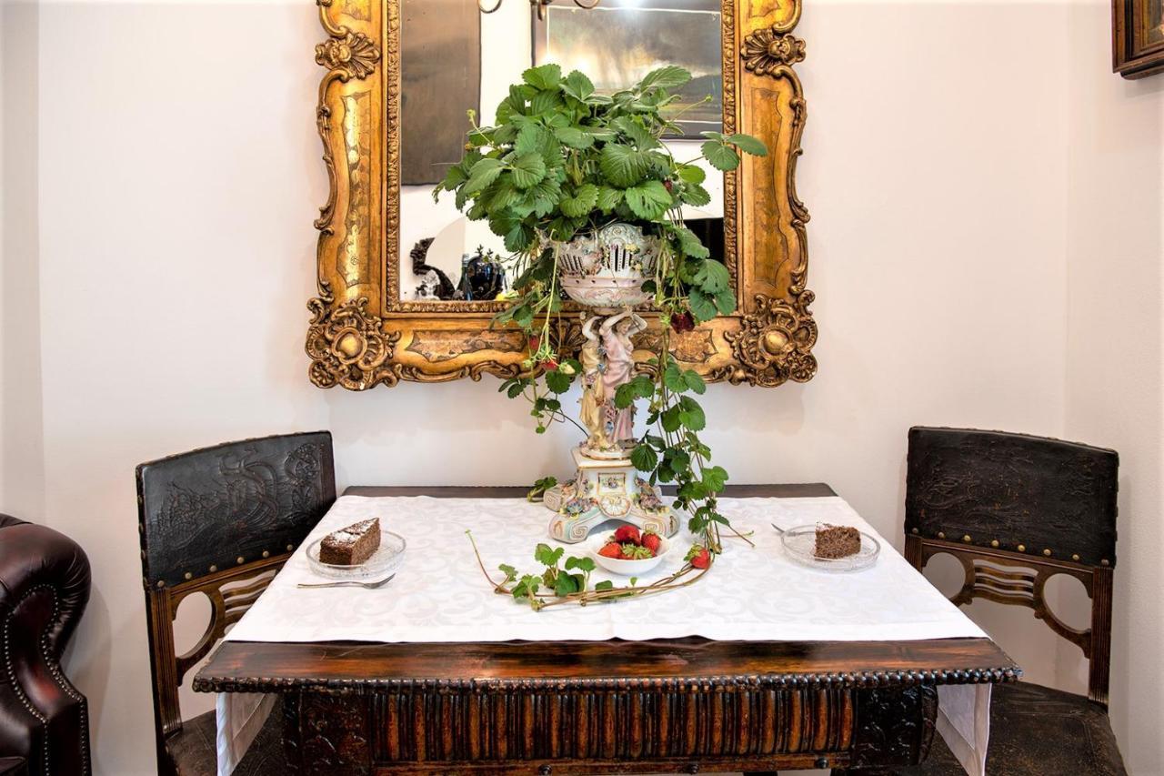 Royal Heritage Apartment In Split Center Extérieur photo